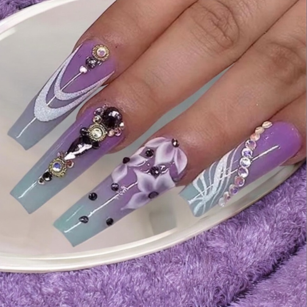Purple Floral Press On Nails